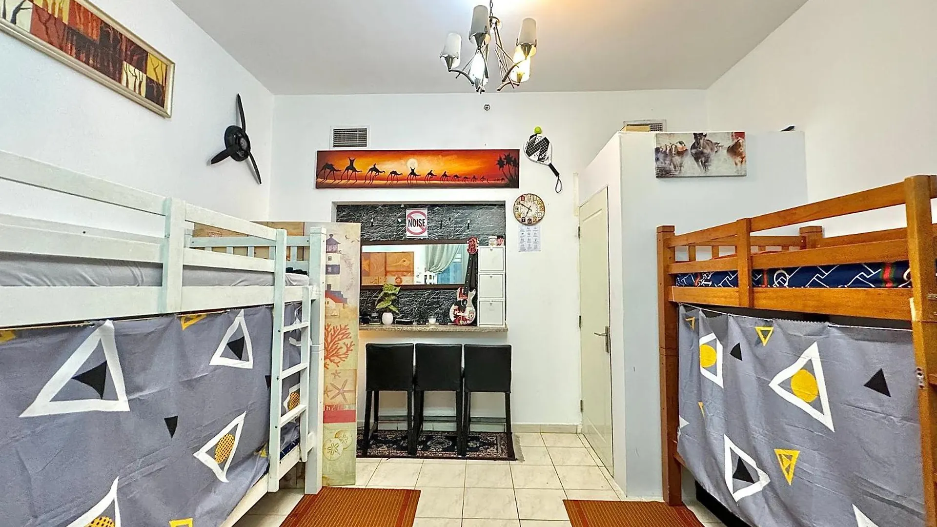 Appartement Bed In Mixed Room Dubaï